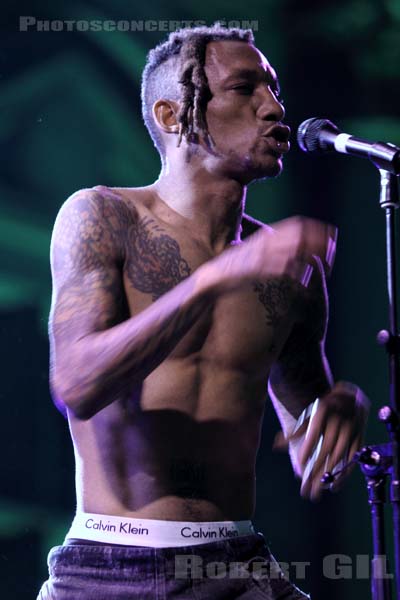 TRICKY - 2010-08-13 - PARIS - Parvis de l'Hotel de Ville - 